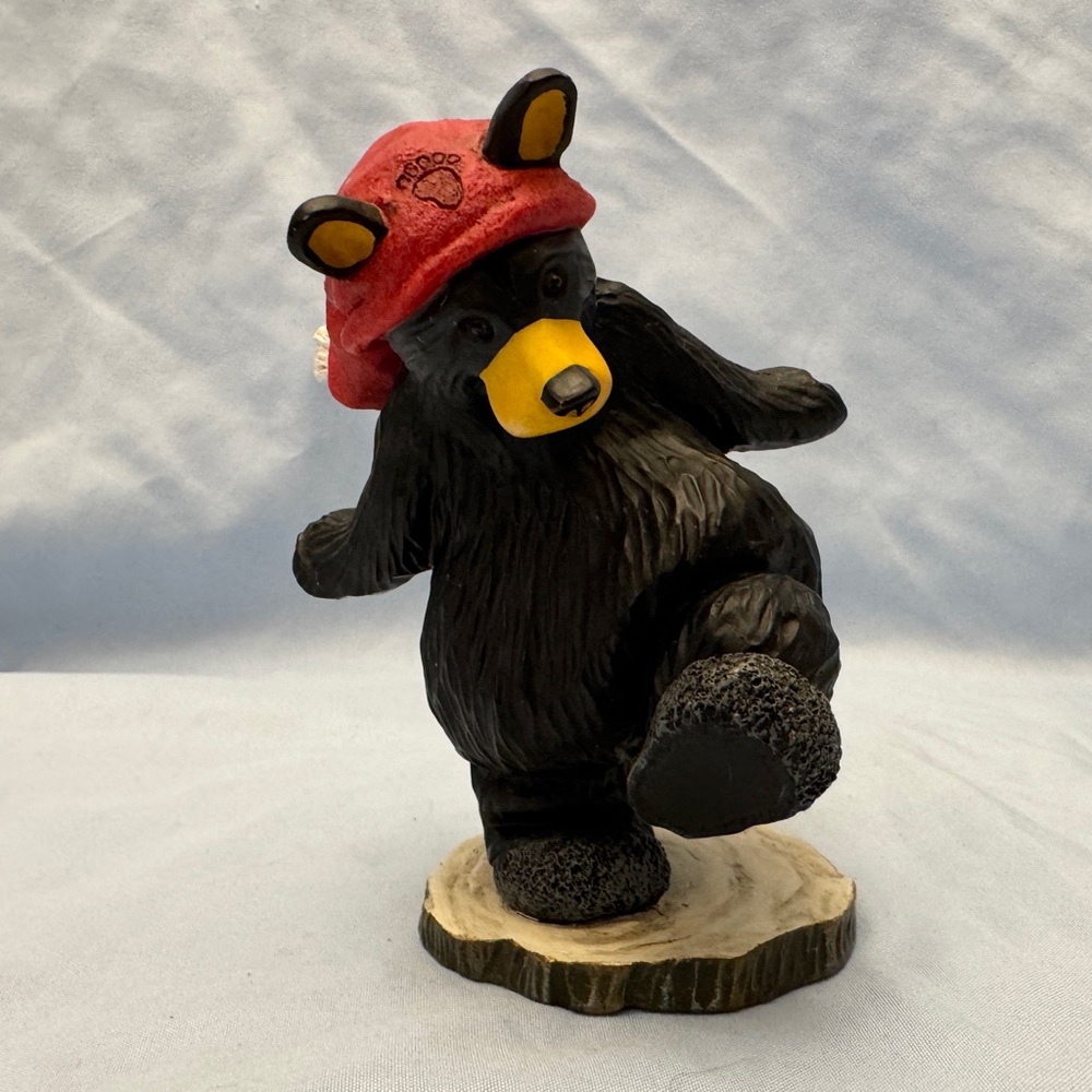 Bearfoots Bear ‘Nicky’ figurine by Jeff Fleming 0102/126